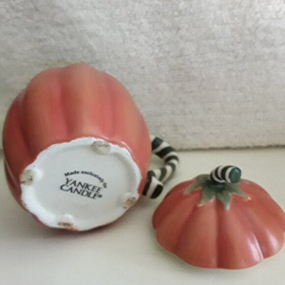 Halloween Display - Ghost Bowl/Planter and Pumpkin Candle Holder - Picture 8 of 8